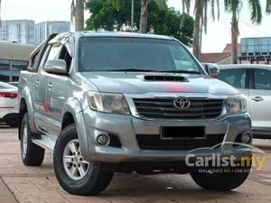 2015 Toyota Hilux 2.5 G VNT Dual Cab (Metallic) Pickup