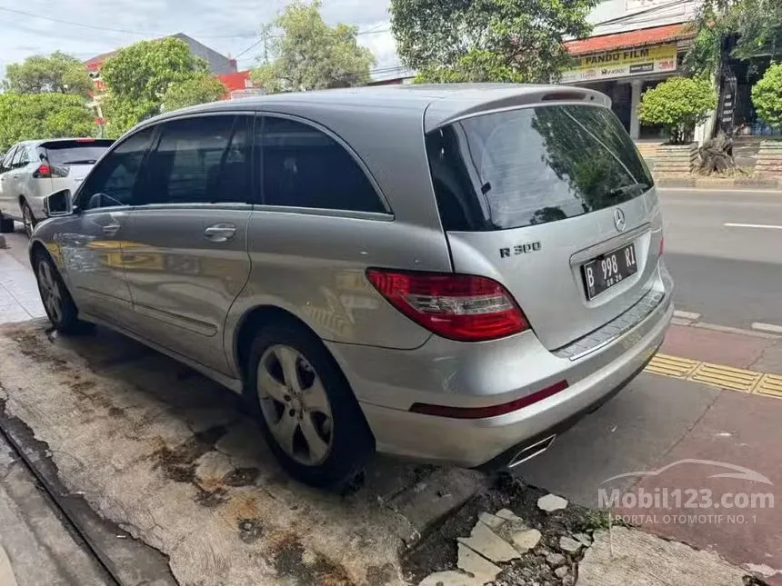 2011 Mercedes-Benz R300L Wagon
