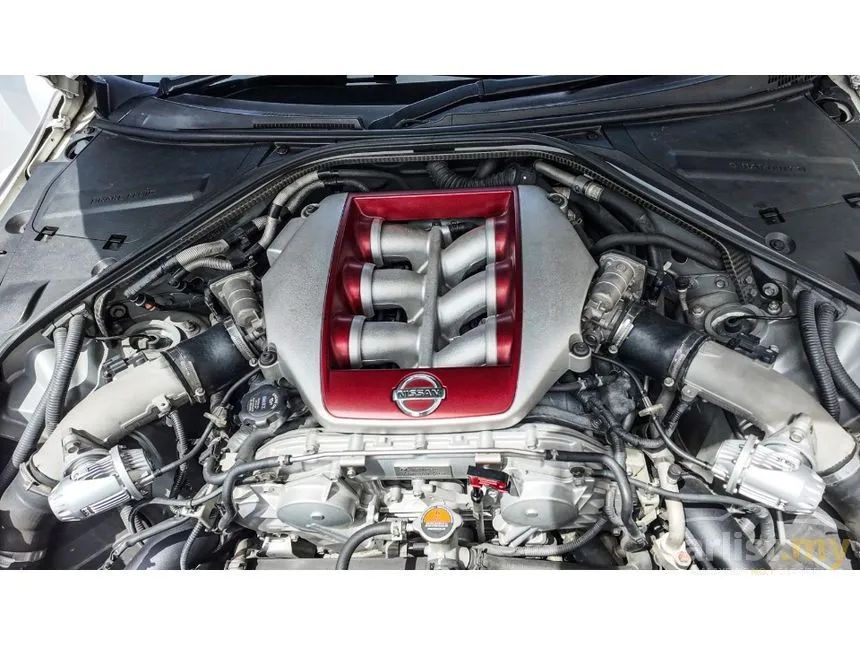 2013 Nissan GT-R Premium Edition Coupe