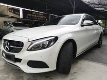 2016 Mercedes-Benz C200 2.0 Avantgarde (A) LOCAL