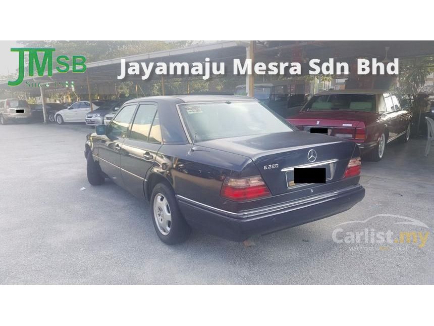 Mercedes-Benz 220E 1994 Masterpiece 2.2 in Selangor 