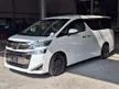 Recon 2019 Toyota Vellfire 2.5 X // Ready Stock