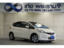 2013 Honda Jazz 1.5 (ปี 08-14) V Hatchback AT