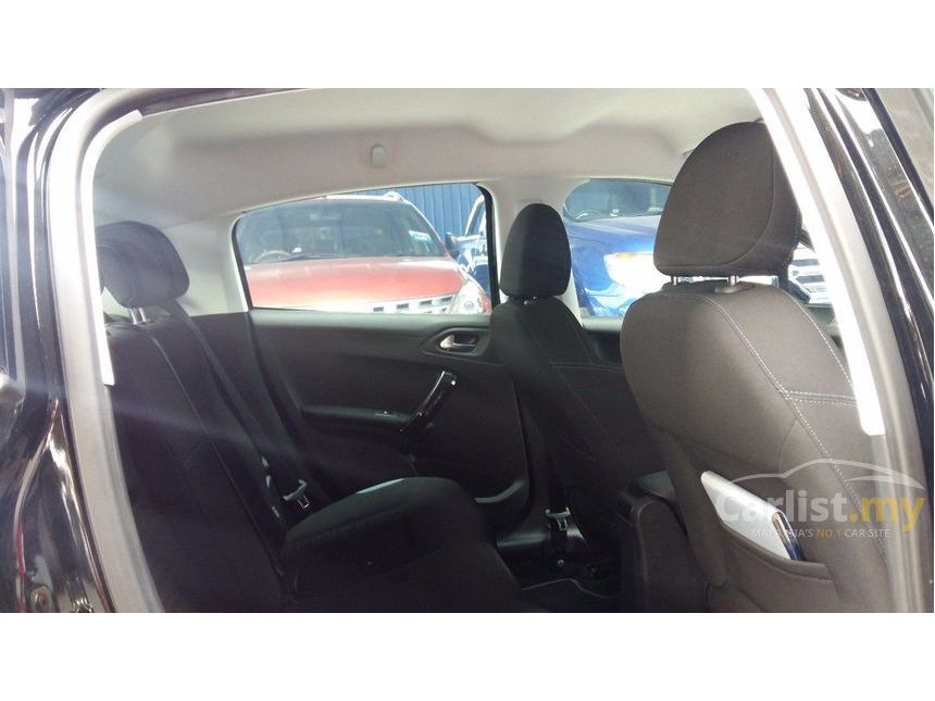 Peugeot 208 2014 Allure 1.6 in Kuala Lumpur Automatic 