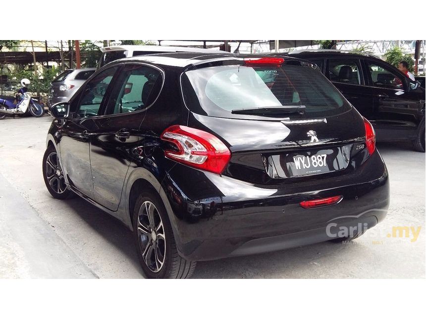 Peugeot 208 2014 Allure 1.6 in Kuala Lumpur Automatic 