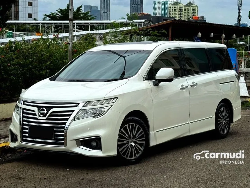 2014 Nissan Elgrand Highway Star MPV