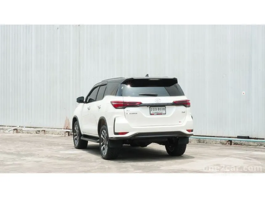 2023 Toyota FORTUNER Legender (Black top) SUV