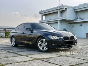 2014 BMW 320i 2.0 Sport Sedan