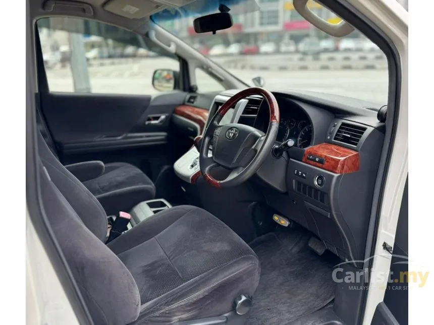 2010 Toyota Vellfire Z Platinum MPV