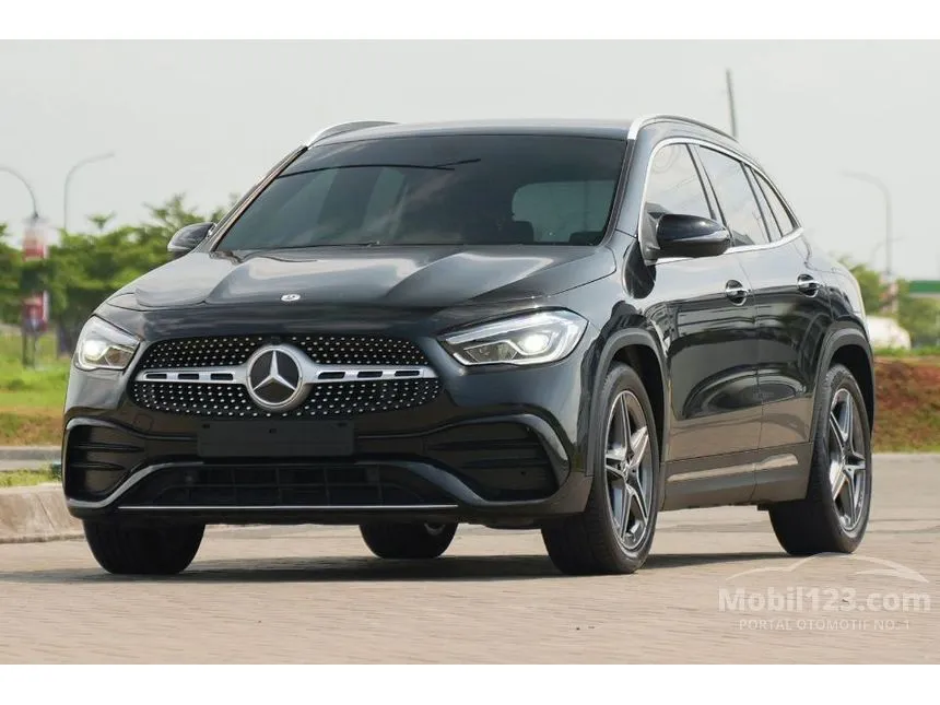 2022 Mercedes-Benz GLA200 AMG Line SUV