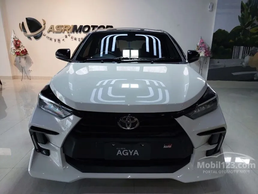 Jual Mobil Toyota Agya 2023 GR Sport 1.2 di Jawa Timur Automatic Hatchback Putih Rp 230.000.000