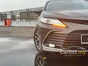 2023 Toyota Camry 2.5 V Sedan