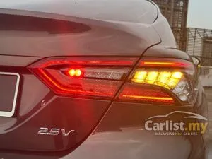 2023 Toyota Camry 2.5 V Sedan