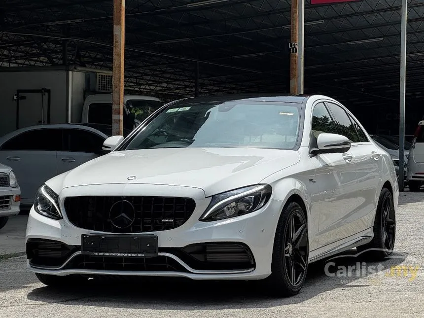 2015 Mercedes-Benz C200 AMG Line Sedan