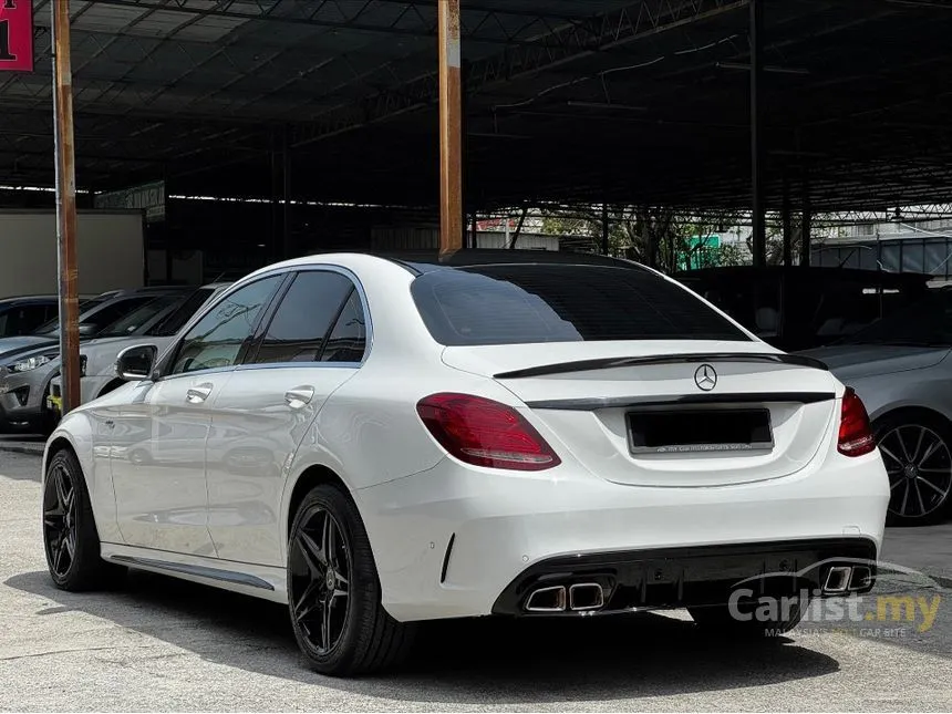 2015 Mercedes-Benz C200 AMG Line Sedan