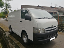 Confirm 2010 Toyota HIACE 2.5 (M) Panel Van