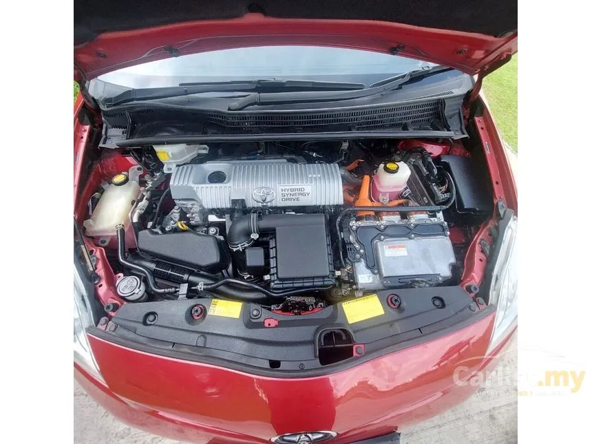 2012 Toyota Prius Hybrid Luxury Hatchback
