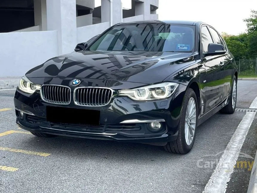 2018 BMW 318i Luxury Sedan