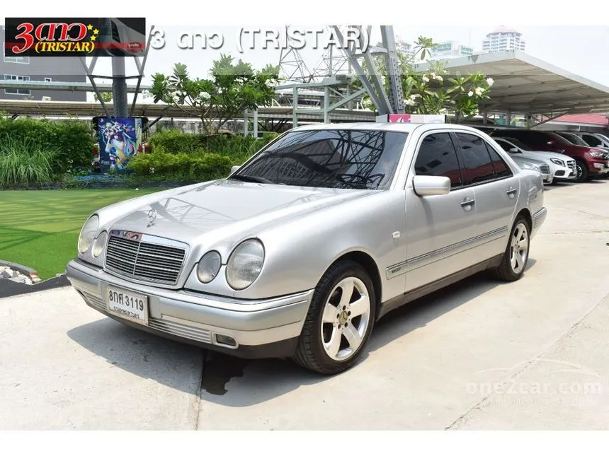 2000 Mercedes-Benz E230 Elegance Sedan