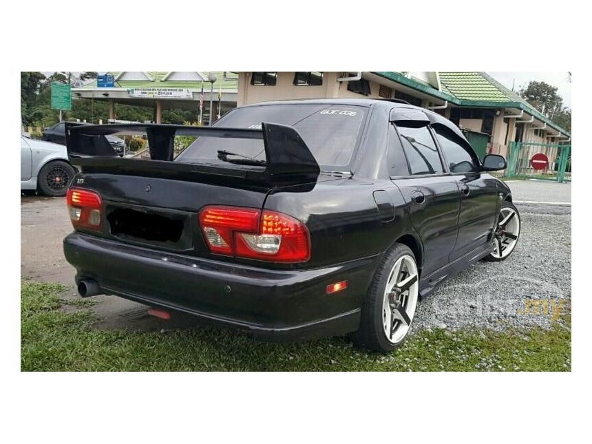 1994 Proton Wira XLi Hatchback