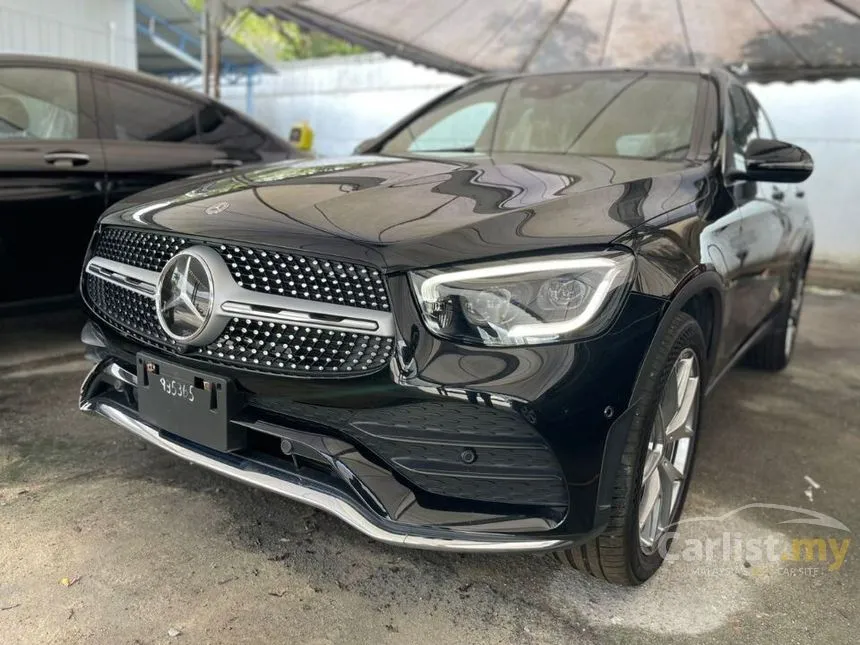 2019 Mercedes-Benz GLC300 4MATIC AMG Line Coupe