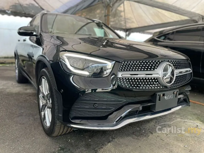 2019 Mercedes-Benz GLC300 4MATIC AMG Line Coupe