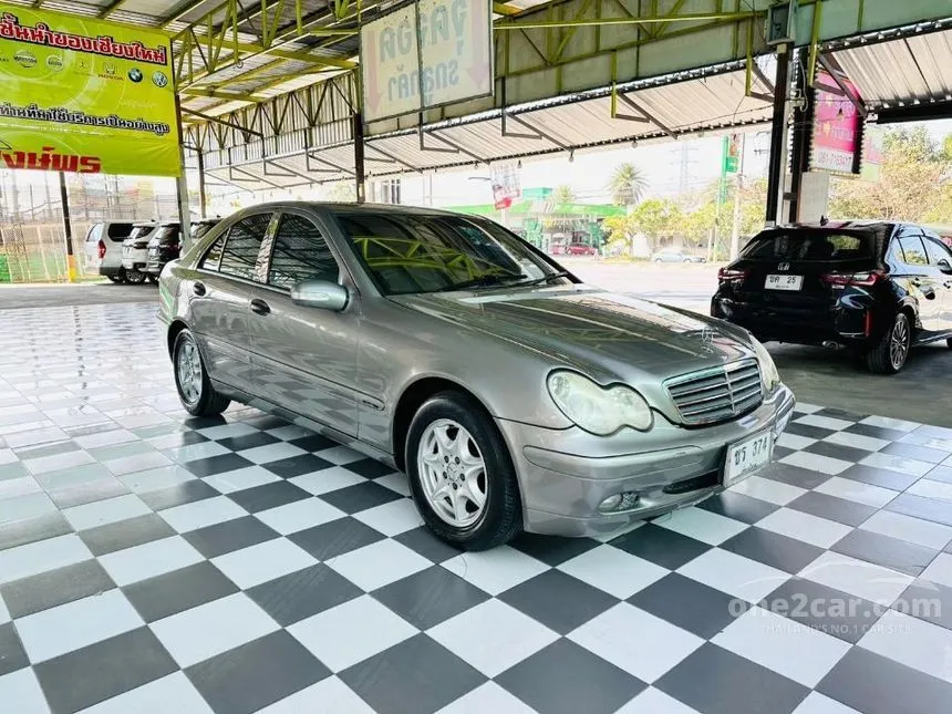2004 Mercedes-Benz C180 Kompressor Classic Sedan