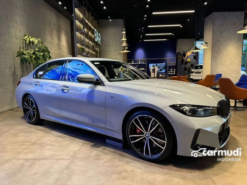 2024 BMW 330i M Sport Pro Sedan