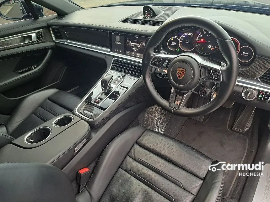 2017 Porsche Panamera 4S Hatchback