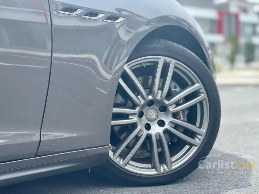 2020 Maserati Ghibli Sedan