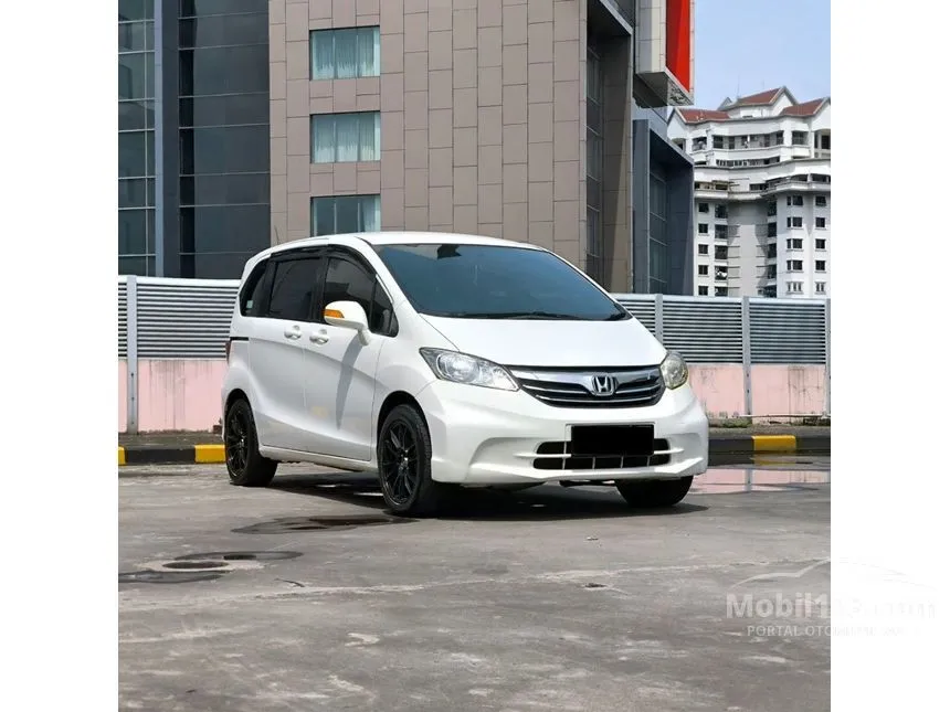 Jual Mobil Honda Freed 2012 Power Sliding Door 1.5 di DKI Jakarta Automatic MPV Putih Rp 130.000.000