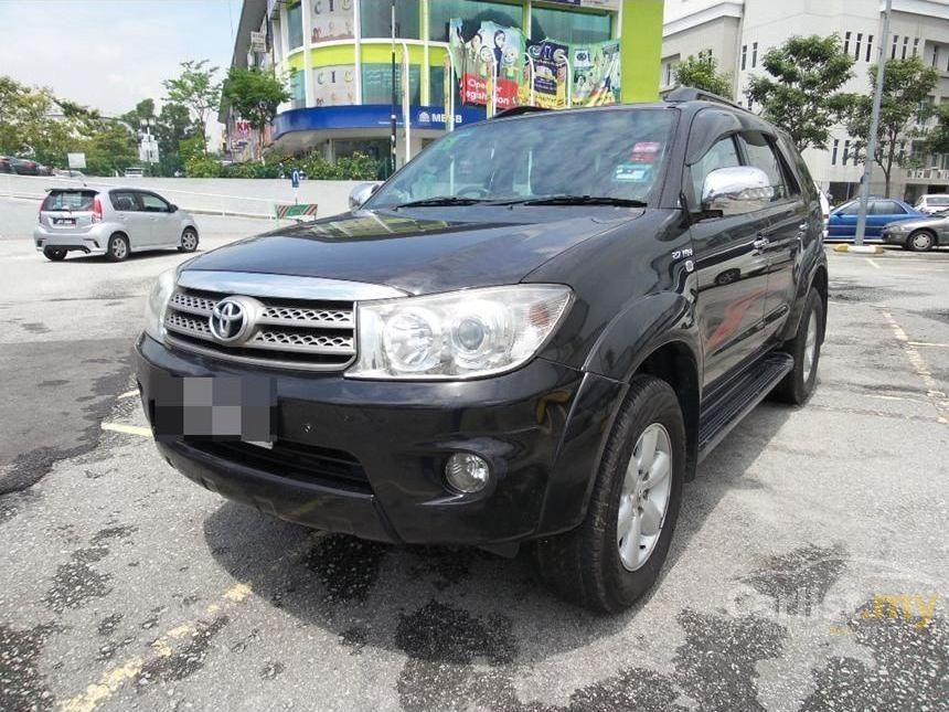 Toyota fortuner 2011