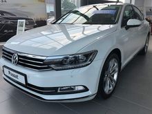 2018 Volkswagen Passat 2.0 380 TSI Highline Sedan - GST & SST 0% - Ready Stock - Fast Delivery.