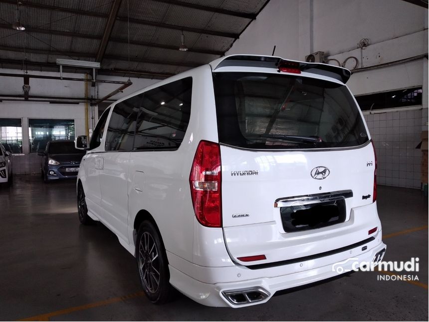 Jual Mobil Hyundai H-1 2009 2.0 Di DKI Jakarta Automatic MPV Minivans ...