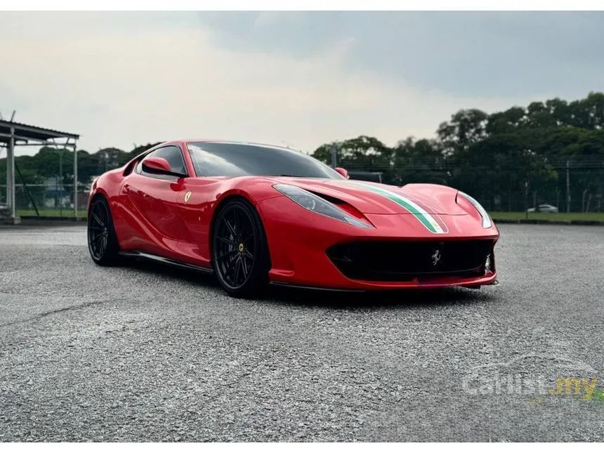2019 Ferrari 812 Superfast Coupe