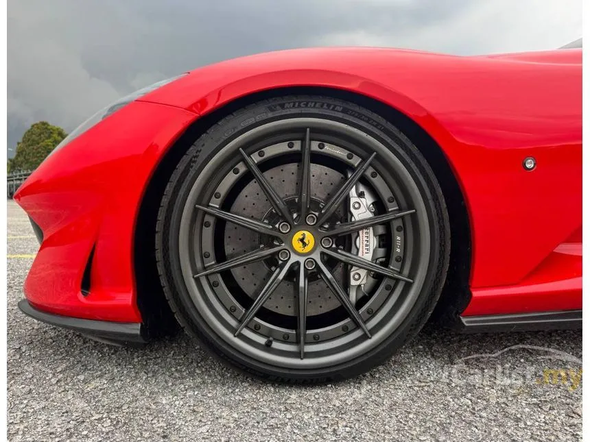 2019 Ferrari 812 Superfast Coupe