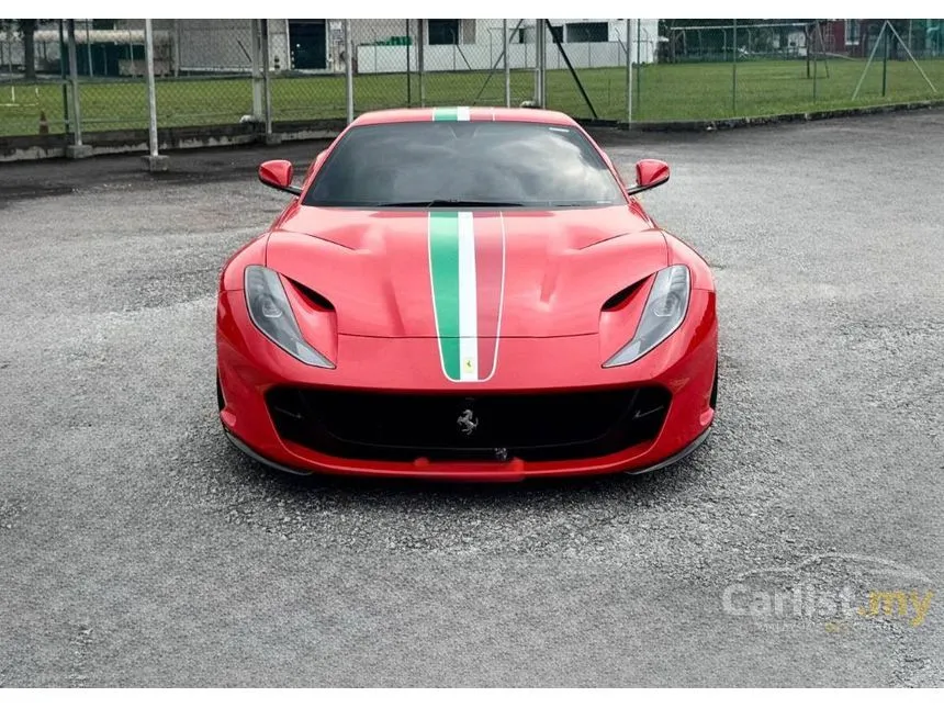 2019 Ferrari 812 Superfast Coupe