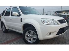 Ford Escape 2.3 XLT Premium Full Service Record By Sime Ford Made or Tahun Dibuat 2011