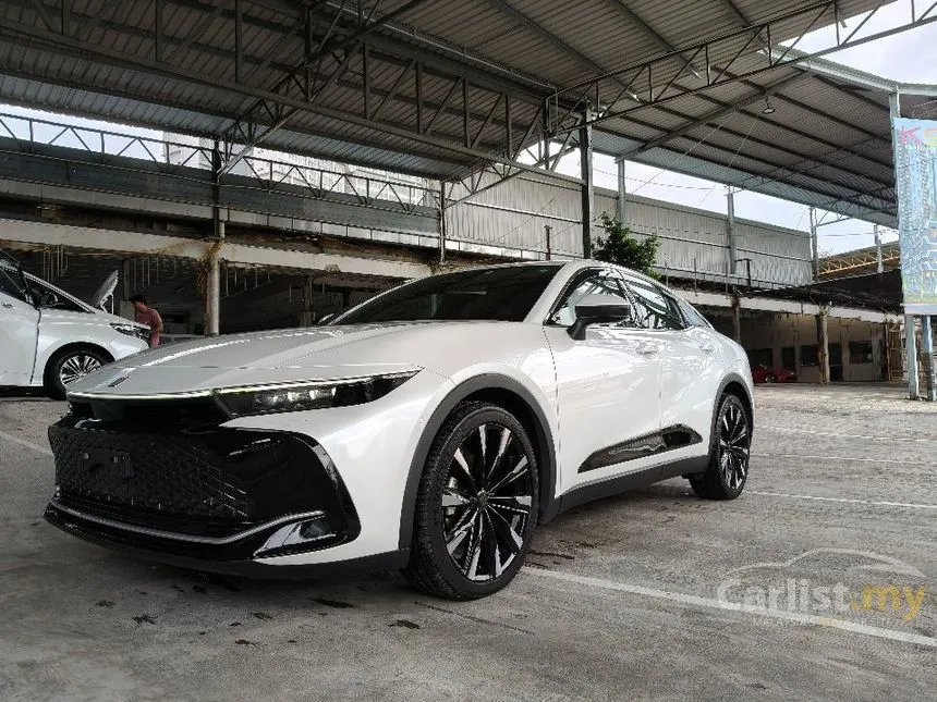 2022 Toyota Crown RS Advance Sedan