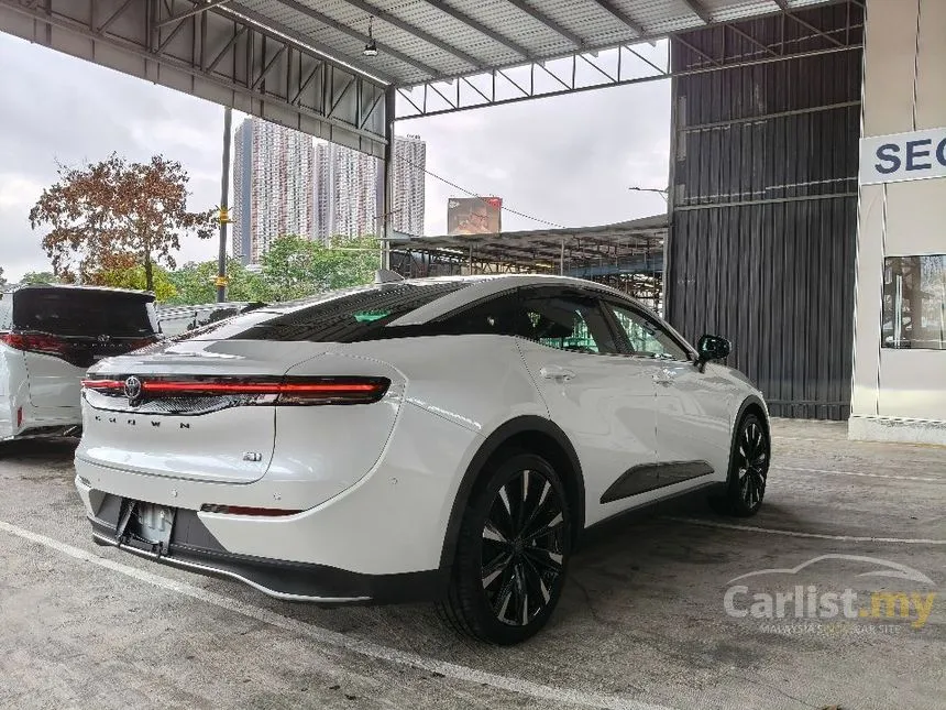 2022 Toyota Crown RS Advance Sedan