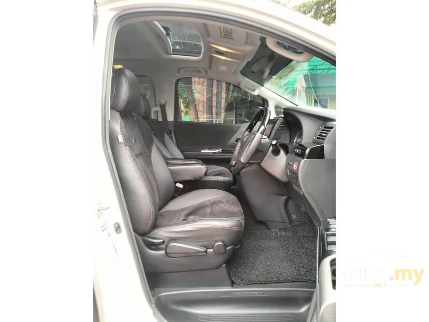 2013 Toyota Vellfire Z GS MPV