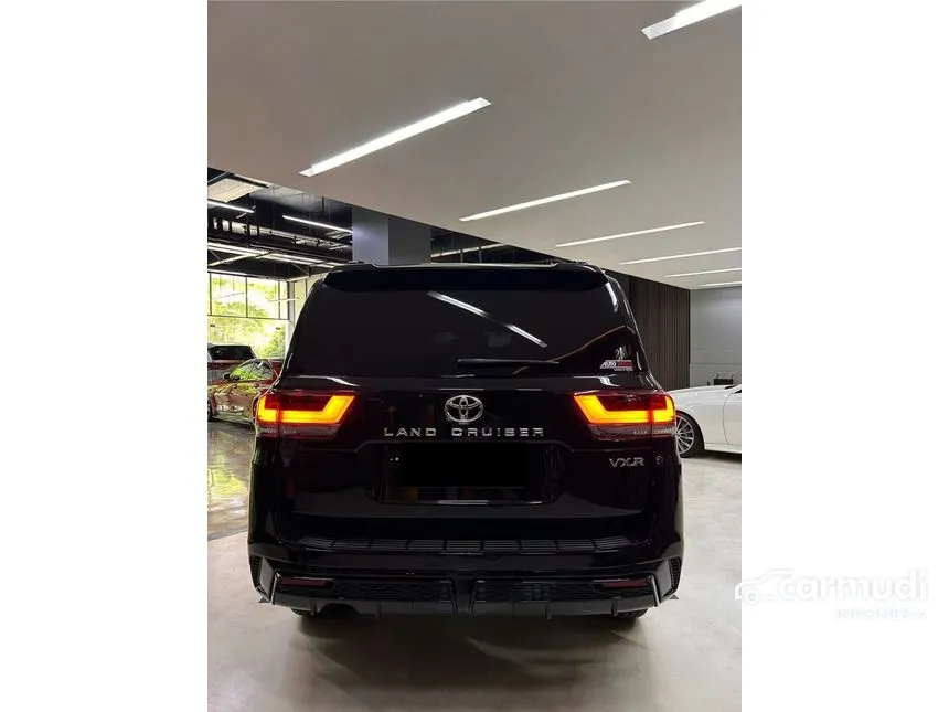 2024 Toyota Land Cruiser 300 VX-R SUV