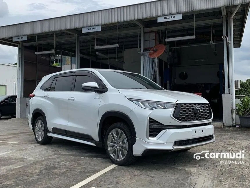 2025 Toyota Kijang Innova Zenix Q HV TSS ( Premium Color) MPV