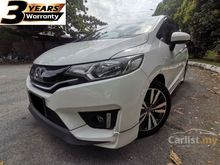 2016 Honda Jazz 1.5 V i-VTEC Hatchback / 3 YEARS WARRANTY / PUSH START / KEYLESS / FULL SERVICE RECORD / ORIGINAL CONDITION / 9 YEARS LOAN
