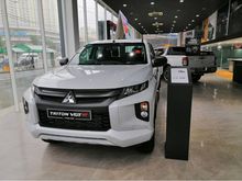 ( READY STOCK ) ( FAST DELIVERY ) ( LOW INTEREST RATE ) ( GUARANTEE BEST PRICE ) 2019 Mitsubishi Triton 2.4 VGT Pickup Truck