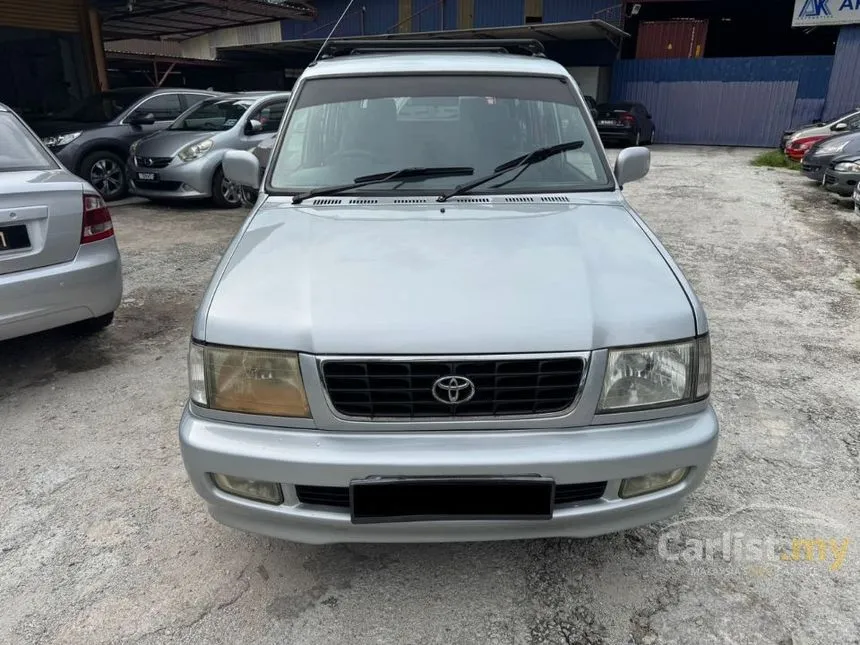 2002 Toyota Unser GLi MPV