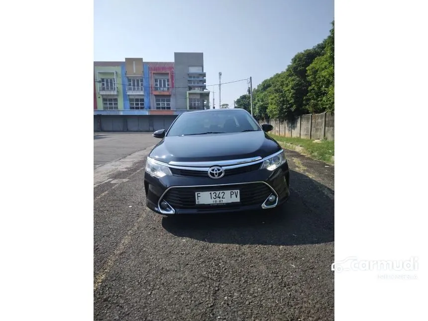 Jual Mobil Toyota Camry 2017 V 2.5 di Jawa Barat Automatic Sedan Hitam Rp 195.000.000