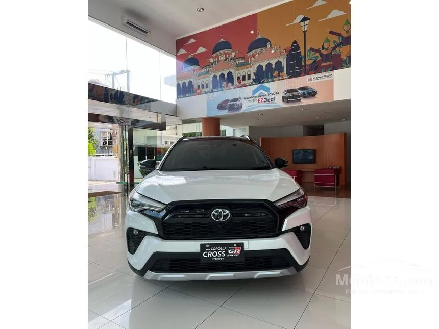 Jual Mobil Toyota Corolla Cross 2023 Hybrid GR Sport 1.8 di DKI Jakarta Automatic Wagon Putih Rp 607.100.000
