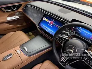 2025 Mercedes-Benz E200 2.0 Exclusive Line Sedan