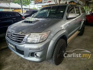 2015 Toyota Hilux 2.5 G VNT Dual Cab (Metallic) Pickup